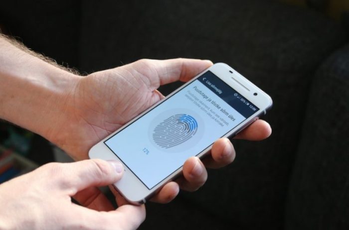 Hack Fingerprint Scanner Agar Bisa Lebih Dari Satu Jari